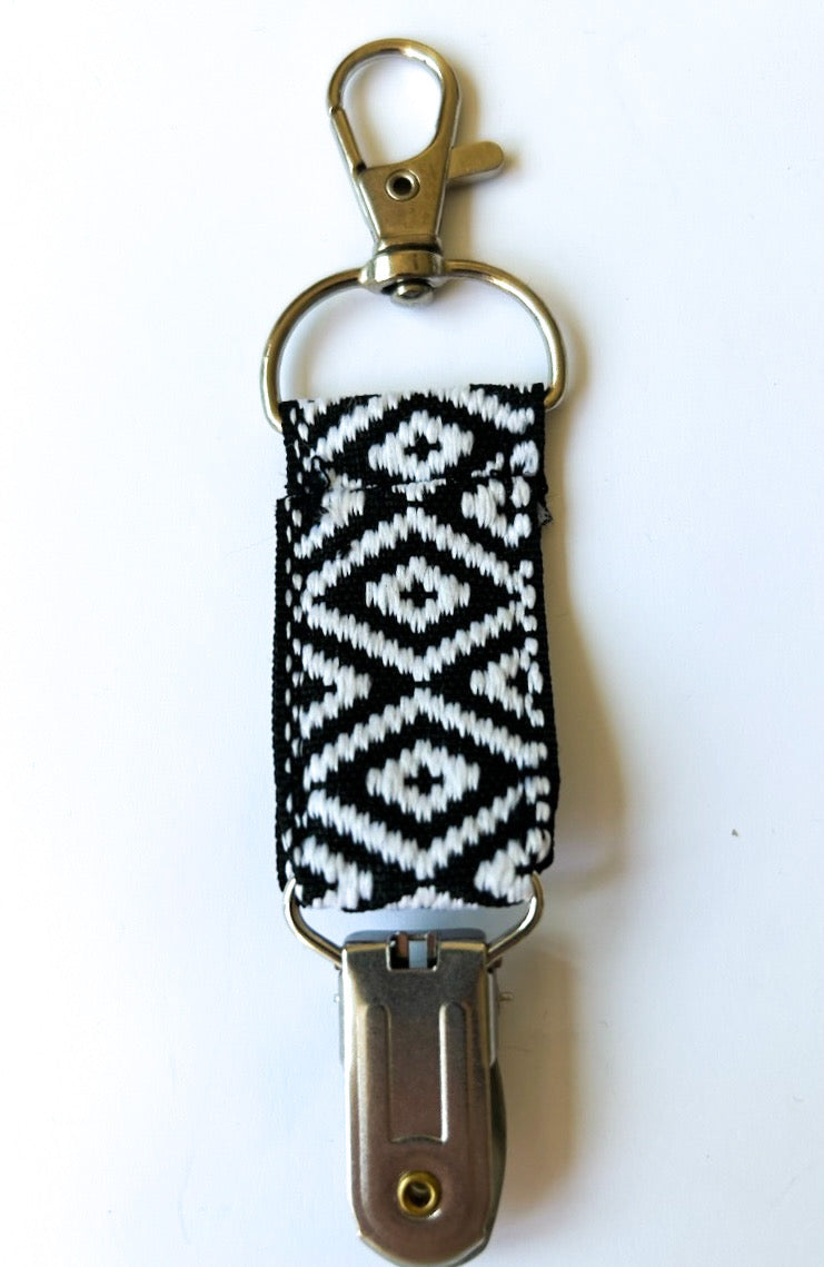 ComboClip. - Black & White Geometric & Silver Hardware