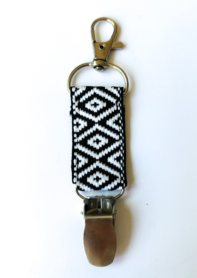 ComboClip. - Black & White Geometric & Silver Hardware