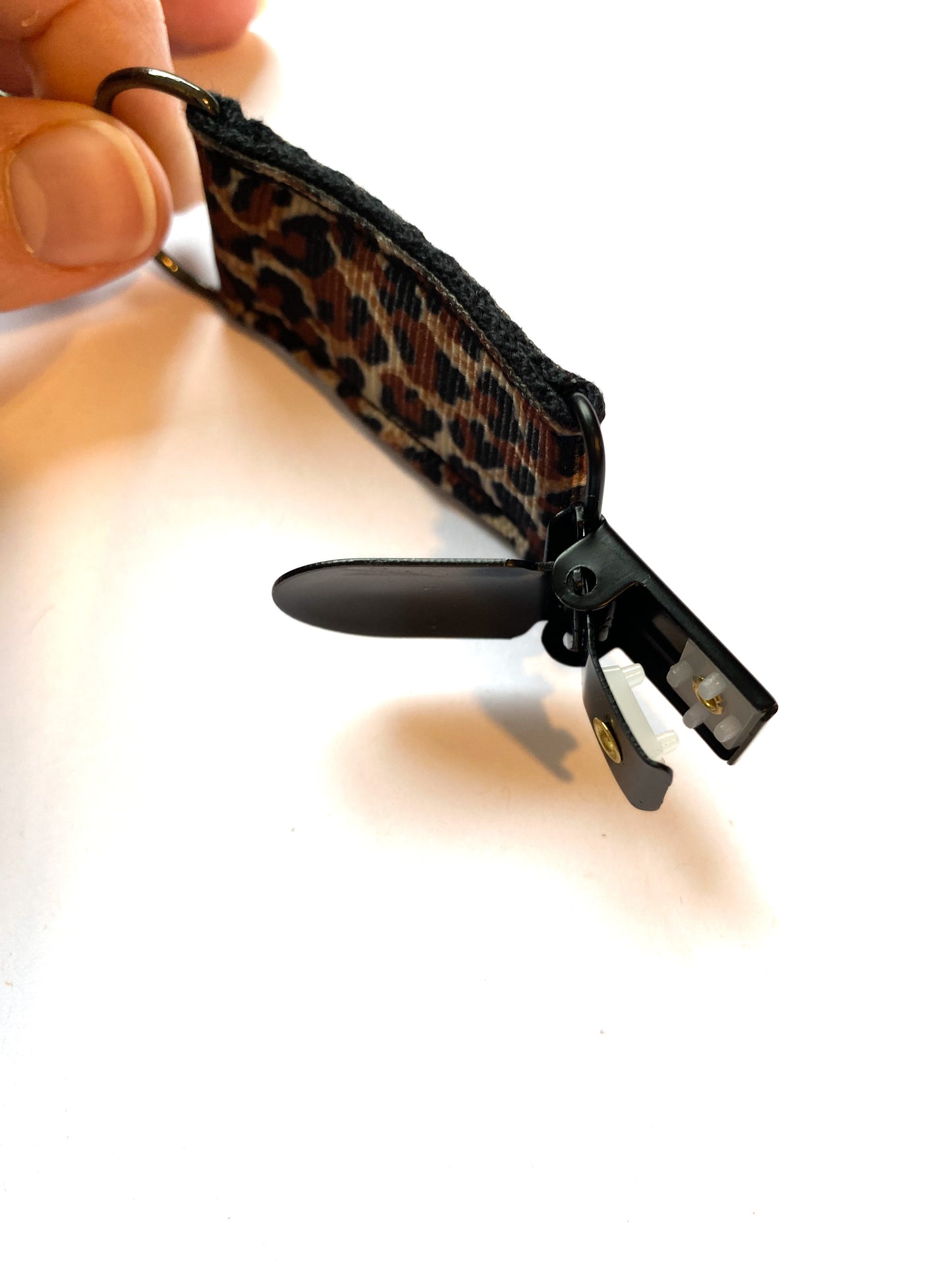 ComboClip. - Leopard Print & Black